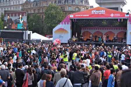 Colourful Event attended by hundreds and hundreds of people